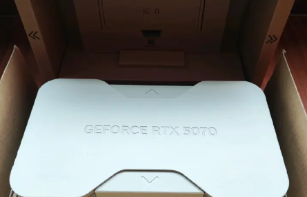 英伟达(NVIDIA)GeForce RTX 5070 Fo 英伟达(NVIDIA)GeForce RTX 5070 Fo